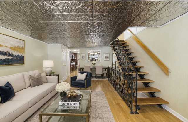Bella Vista - Large 2 bed 1 bath with offstreet parking available now photos photos Bella Vista - Large 2 bed 1 bath with offstreet parking available now photos photos