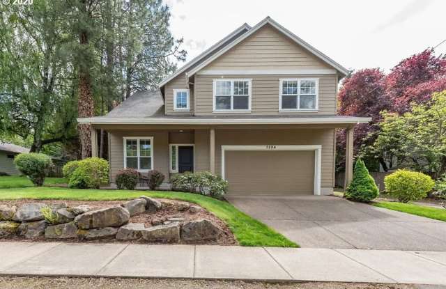 Modern Comfort Meets Urban Convenience in This Beautiful 4-Bedroom Home photos photos