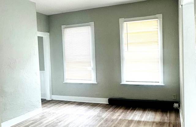 738 Central St photos photos