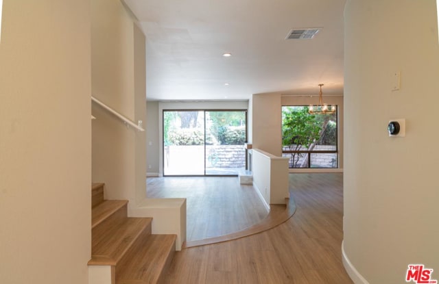 5243 YARMOUTH Avenue - 5243 Yarmouth Avenue, Los Angeles, CA 91316