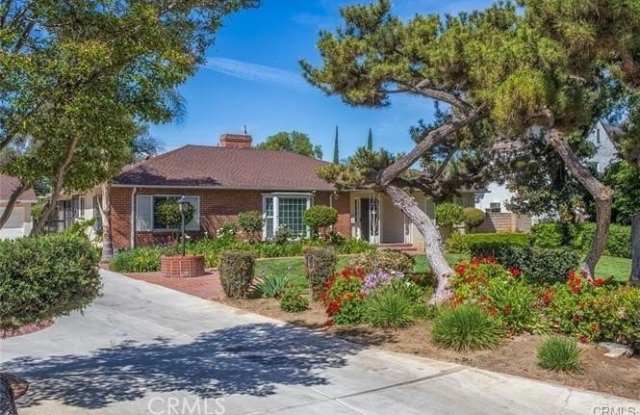 3870 El Hijo Street photos photos