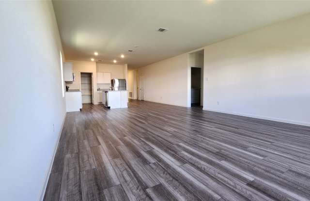 1214 HERRING Drive Gallery 2