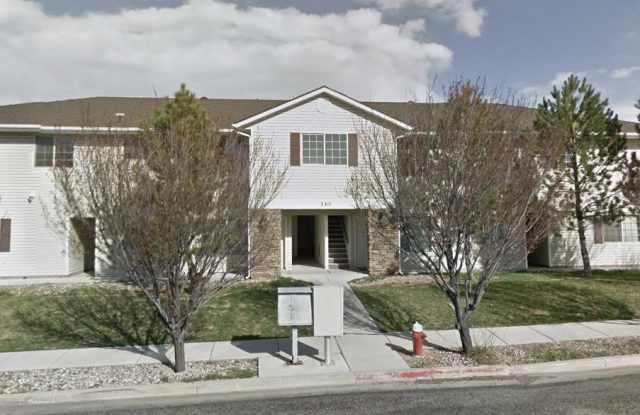 2 bedroom - 2 bath - Affordable Housing with Garage! photos photos