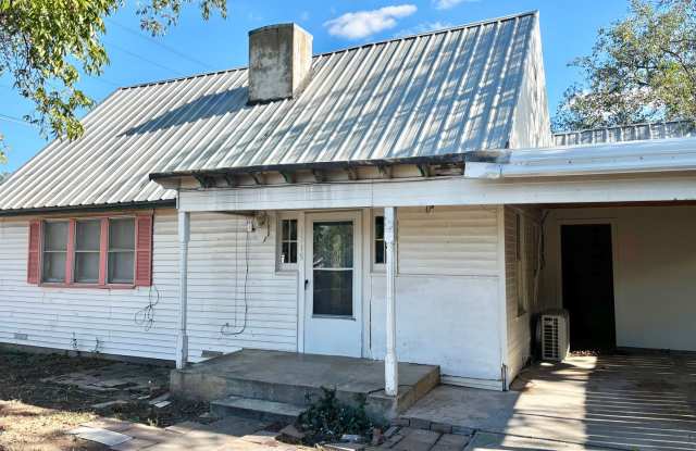 COMING SOON - 1 Bedroom Duplex in Central San Angelo! Gallery 3