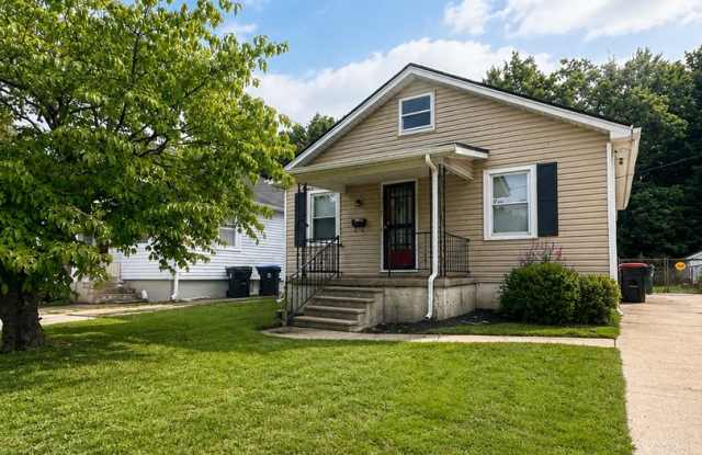Charming Updated Home with Spacious Backyard in a Prime Louisville Location photos photos Charming Updated Home with Spacious Backyard in a Prime Louisville Location photos photos