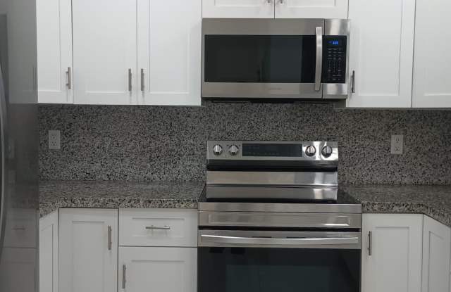 3820 East 9th Lane photos photos