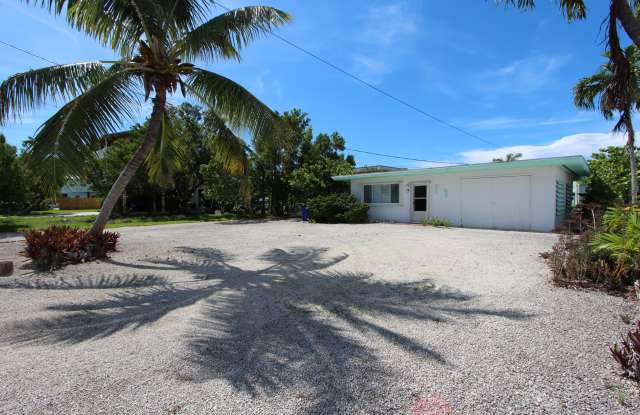 195 Ojibway Avenue - 195 Ojibway Avenue, Islamorada, Village of Islands, FL 33070