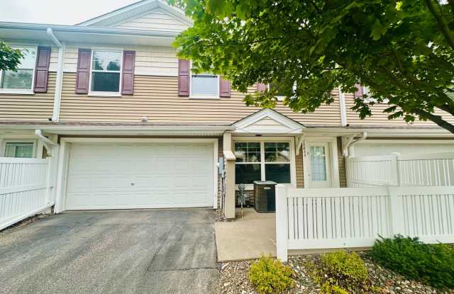 Updated Colonial 3 Bedroom Townhome with NEW CARPET AND PAINT! photos photos