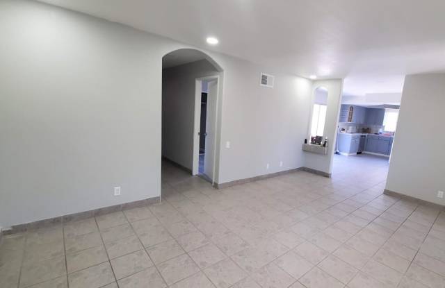 5428 Demerest LN Gallery 4