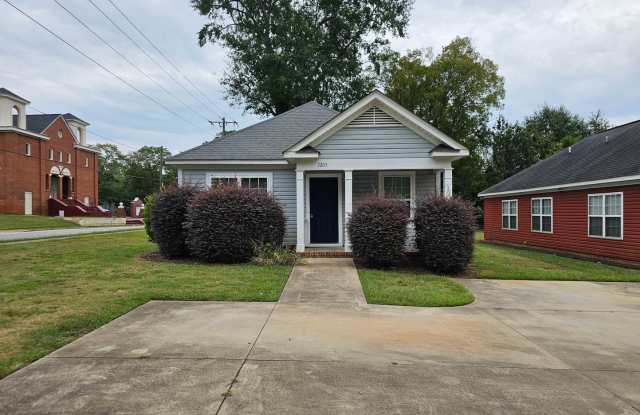 Beautiful Three Bedroom, Two Bathroom Single Family Home in Anderson, SC photos photos