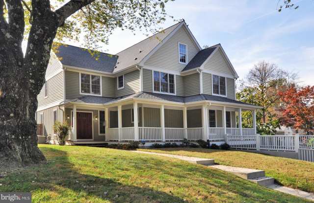8204 KENTBURY DRIVE Gallery 2