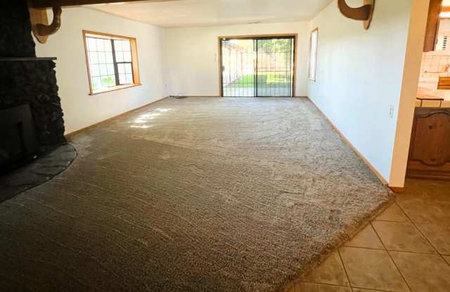1 Bedroom 1 Bath House & Granny Unit - 2 Bedrooms 1 Bath w/Kitchenette in Los Molinos Gallery 4