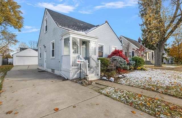 3814 Thomas Avenue Gallery 2