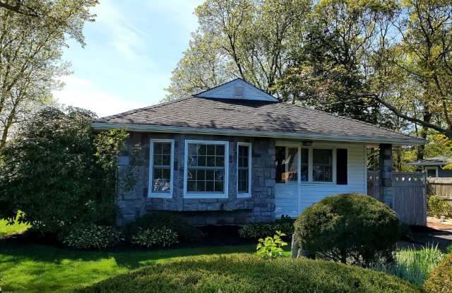 52 N.Paquatuck Ave. - 52 North Paquatuck Avenue, East Moriches, NY 11940