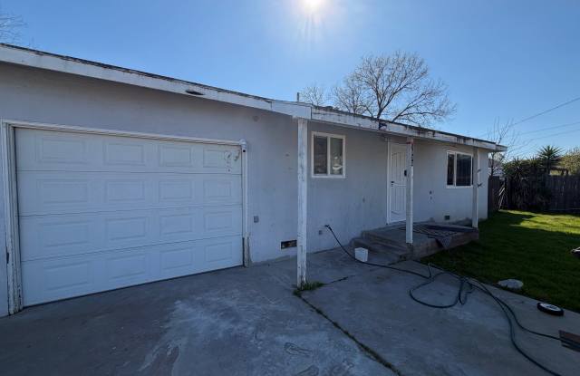 1534 Nadine Avenue photos photos