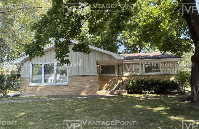 167 Gwynn Street - 167 Gwynn Street, Allouez, WI 54301