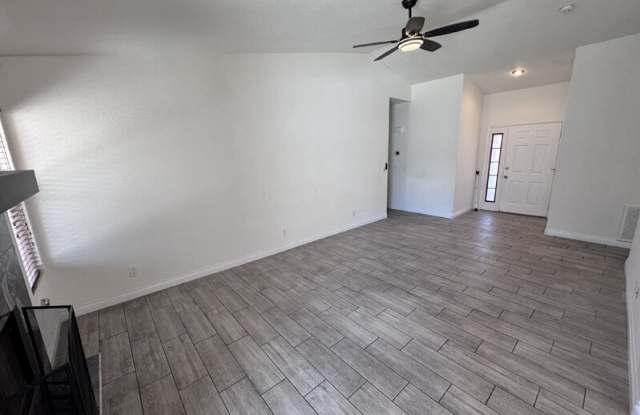 4615 Split Rock Dr Gallery 4