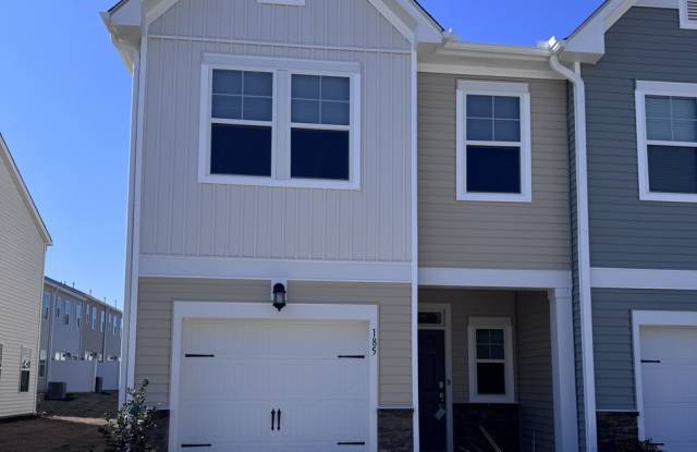 Charming 3 Bedroom Home Located In Smithifled NC!!! - 185 Copper Fox Lane, Smithfield, NC 27577