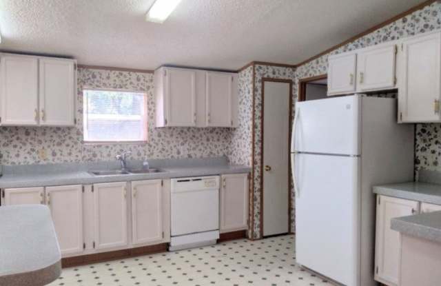 4518 Waterwood Pass Gallery 3