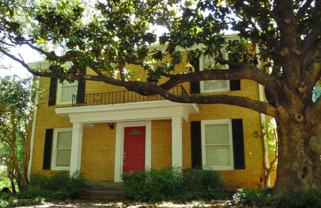 Total Remodel Townhome-Like Unit in Berkeley Place! - 1911 Rockridge Terrace, Fort Worth, TX 76110