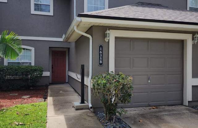 Fleming Island Fully Furnished Home... TWO WEEKS FREE!!! - 1635 Vineland Circle, Fleming Island, FL 32003