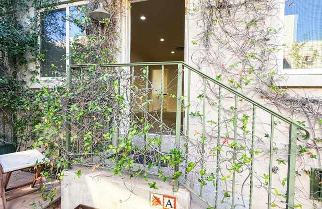 Apartment located near University/Medical complex photos photos