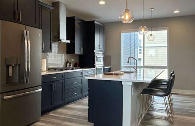 Beautiful 2 Bed + Office + 2.5 Bath home in The Ridge at Broomfield - 11947 Peakview Lane, Broomfield, CO 80021