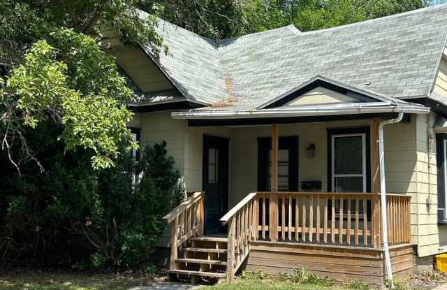 Available August ~ Awesome 1 bedroom, 1 Bathroom house Great Neighborhood photos photos