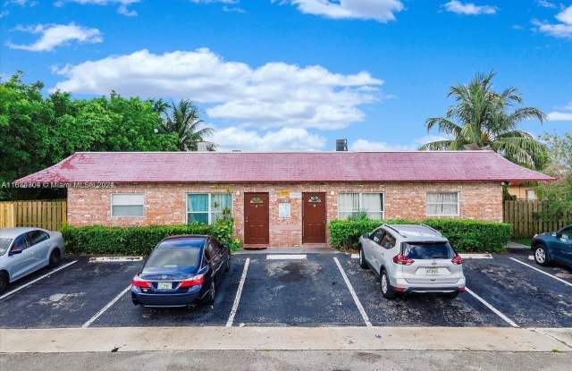 7740 SW 10th St - 7740 Southwest 10th Street, North Lauderdale, FL 33068