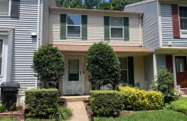 14582 Olde Kent Rd - 14582 Olde Kent Road, Centreville, VA 20120