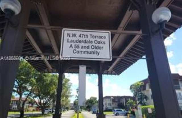 2901 NW 47th Ter photos photos