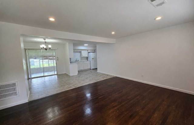6589 Allatoona Road Gallery 3