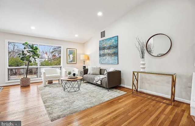 11505 Monticello Avenue Gallery 2