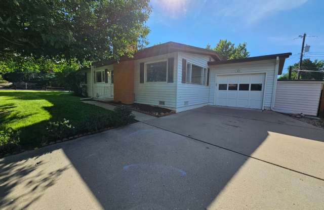 Charming 3-Bedroom Home Across from UCCS – Updated  Move-In Ready! photos photos
