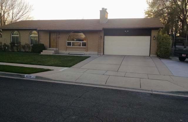 Beautiful 5 bedroom 3 bathroom brick rambler for rent - 4030 Stillwater Way, West Valley City, UT 84120 Beautiful 5 bedroom 3 bathroom brick rambler for rent - 4030 Stillwater Way, West Valley City, UT 84120