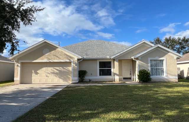 4/2 Home For Rent at 217 Grouper Court Poinciana, FL 34759 - 217 Grouper Court, Poinciana, FL 34759