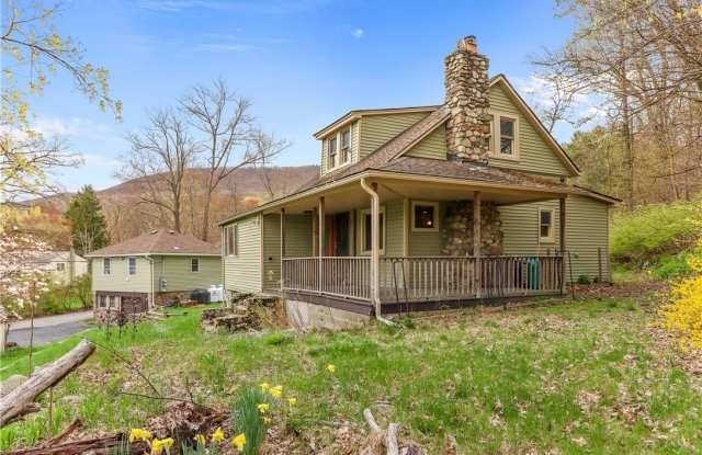 2 Iris Road - 2 Iris Road, Orange County, NY 12518