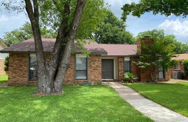 320 Park Meadow Way Gallery 2