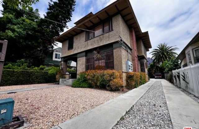 2108 Oak St photos photos