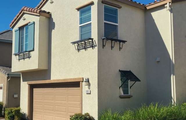 West Roseville, New Paint  Carpet 2 Story, Bonus room/loft, small rear yard, 3 Bed, 2.5 Ba 2 Car Garage photos photos