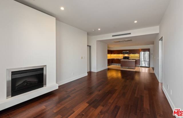6735 Yucca St - 6735 Yucca Street, Los Angeles, CA 90028