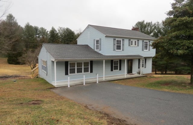 2201 OLD WASHINGTON RD - 2201 Old Washington Road, Carroll County, MD 21157
