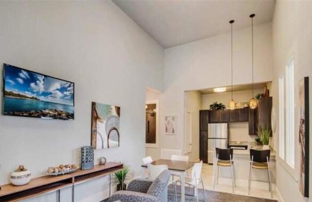 3262 Hillcrest Dr Gallery 4