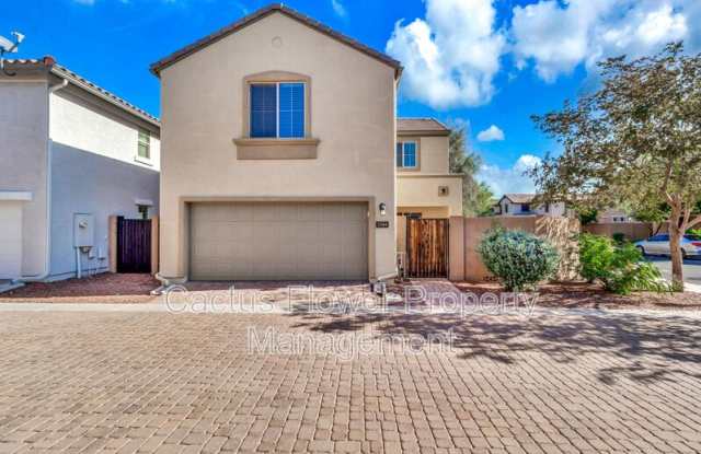 2544 E Vermont Dr photos photos