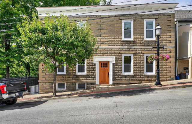 79 Main Street unit: 2E photos photos