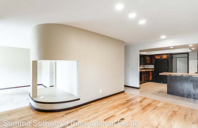 1501 Meadow Loop Road Unit 9 Gallery 4