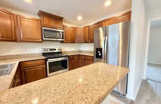 **4bed near MIL base- GRANITE/STAINLESS STEEL Appliances~ Roomates welcome! photos photos