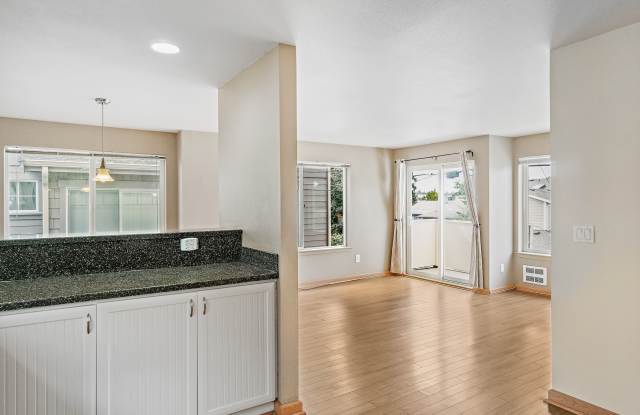 8619 Delridge Way SouthwestUnit B Gallery 4