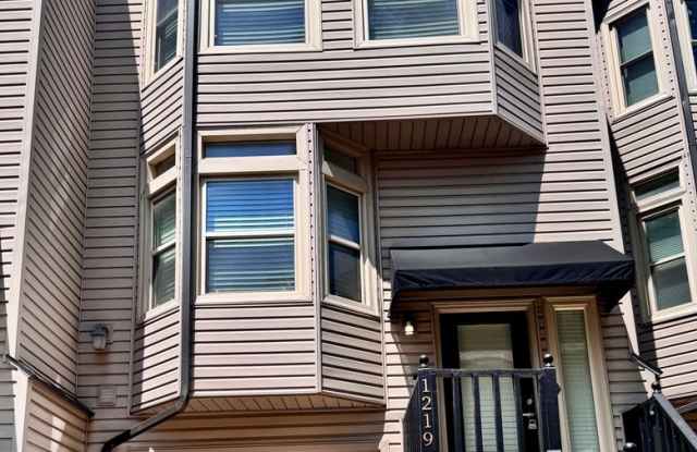 Beautiful 2+ Bedroom, 4 Level Townhome With Loft! photos photos