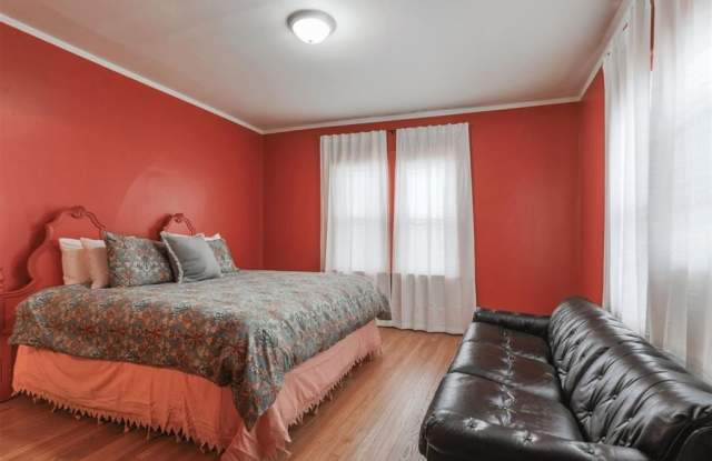 2700 NW 17th Avenue photos photos